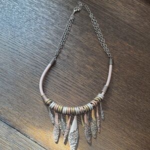 Tricolored leaf necklace